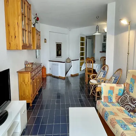 Apartment Passeig Del Mar 03 *